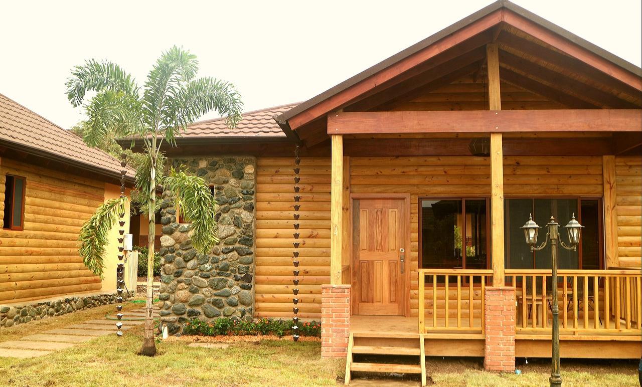 Carmen Hotel & Villas Jarabacoa Exterior foto